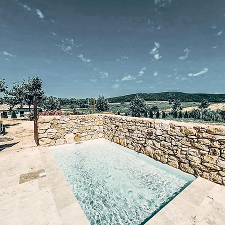 Dans Un Domaine - La Belle Epoque- Uzes - 6 Personnes Villa *